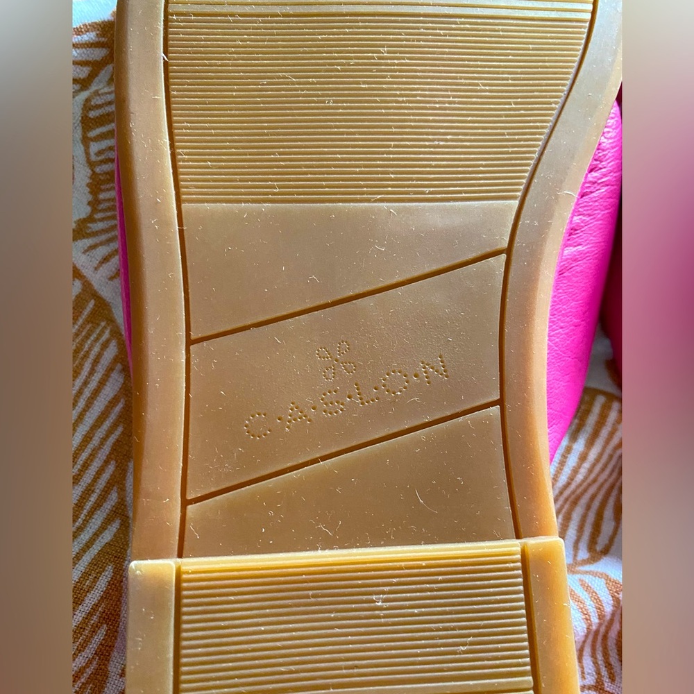 Pink Leather Slide Sandals from Nordstrom. NWT.  Never worn. Soft & Cushy.Size 7 - Picture 15 of 16